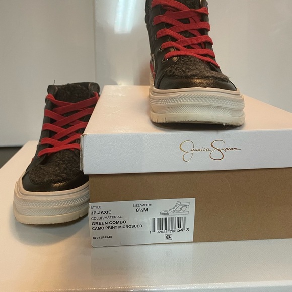 Jessica Simpson Black and Red High-Top Sneakers size 8.5 EUC - Picture 2 of 9